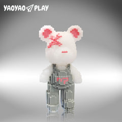 Medium Light Gray Strap Bear Building Block Set