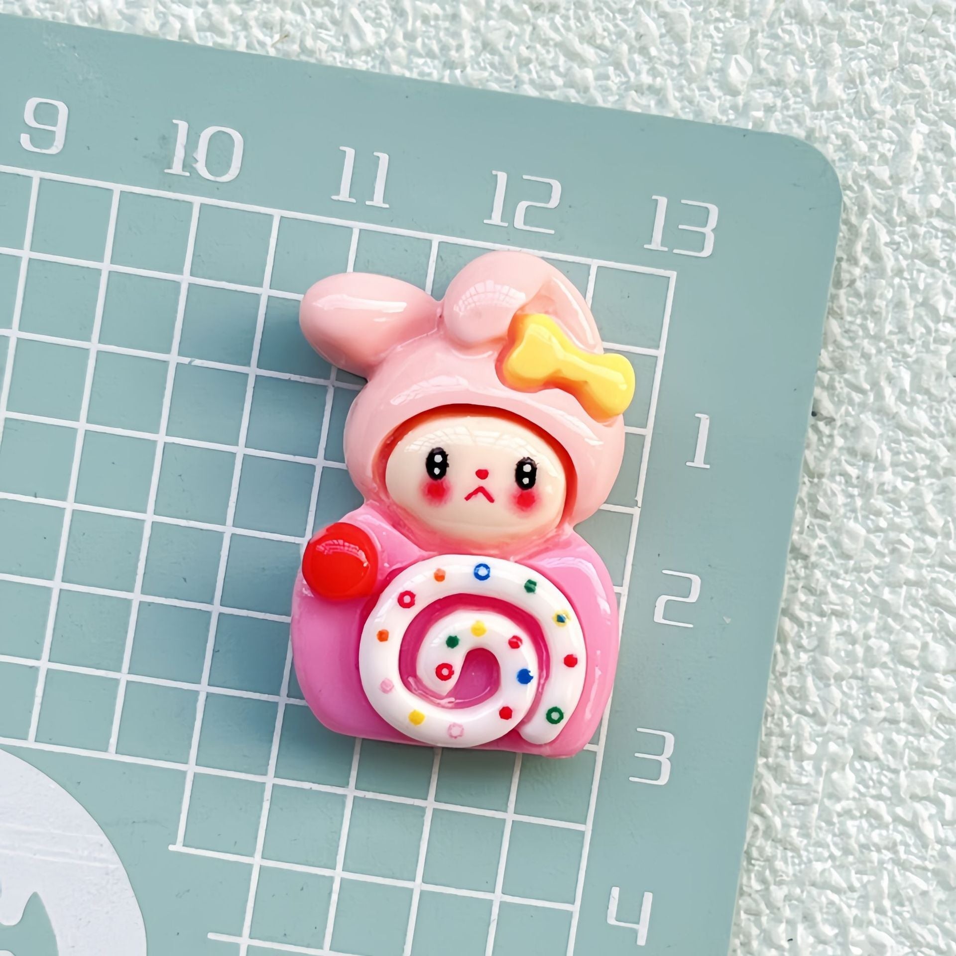 DIY Animal Cake Food Play Charms Accessories – Customizable Phone Case, Hairpin, Fridge Magnet & Keychain Set