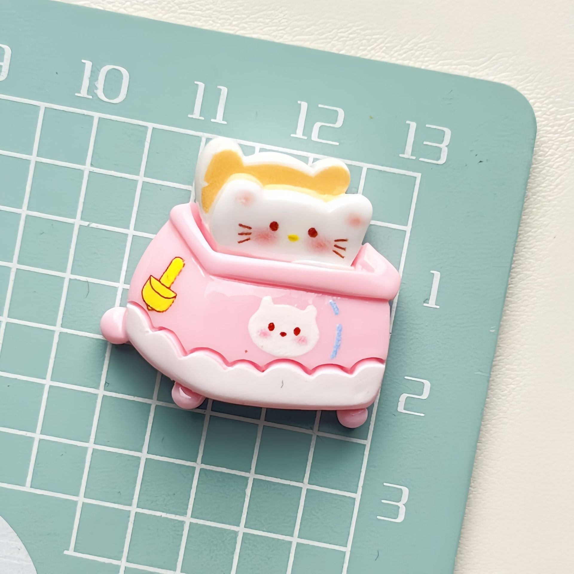 DIY Cute Kitchenware Kitten Charms Accessories – Customizable Phone Case, Hairpin, Fridge Magnet & Keychain Set