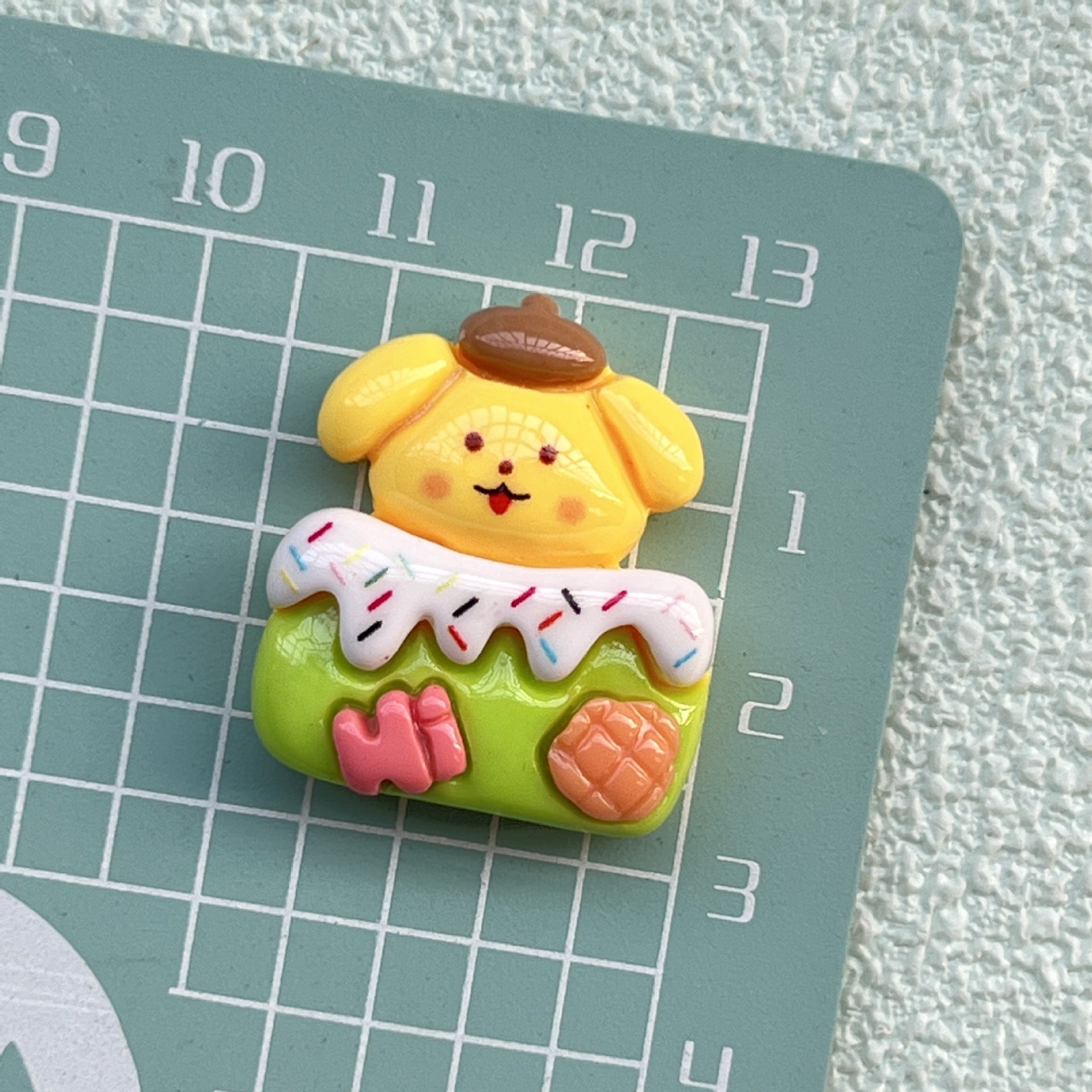 DIY Animal Cake Food Play Charms Accessories – Customizable Phone Case, Hairpin, Fridge Magnet & Keychain Set
