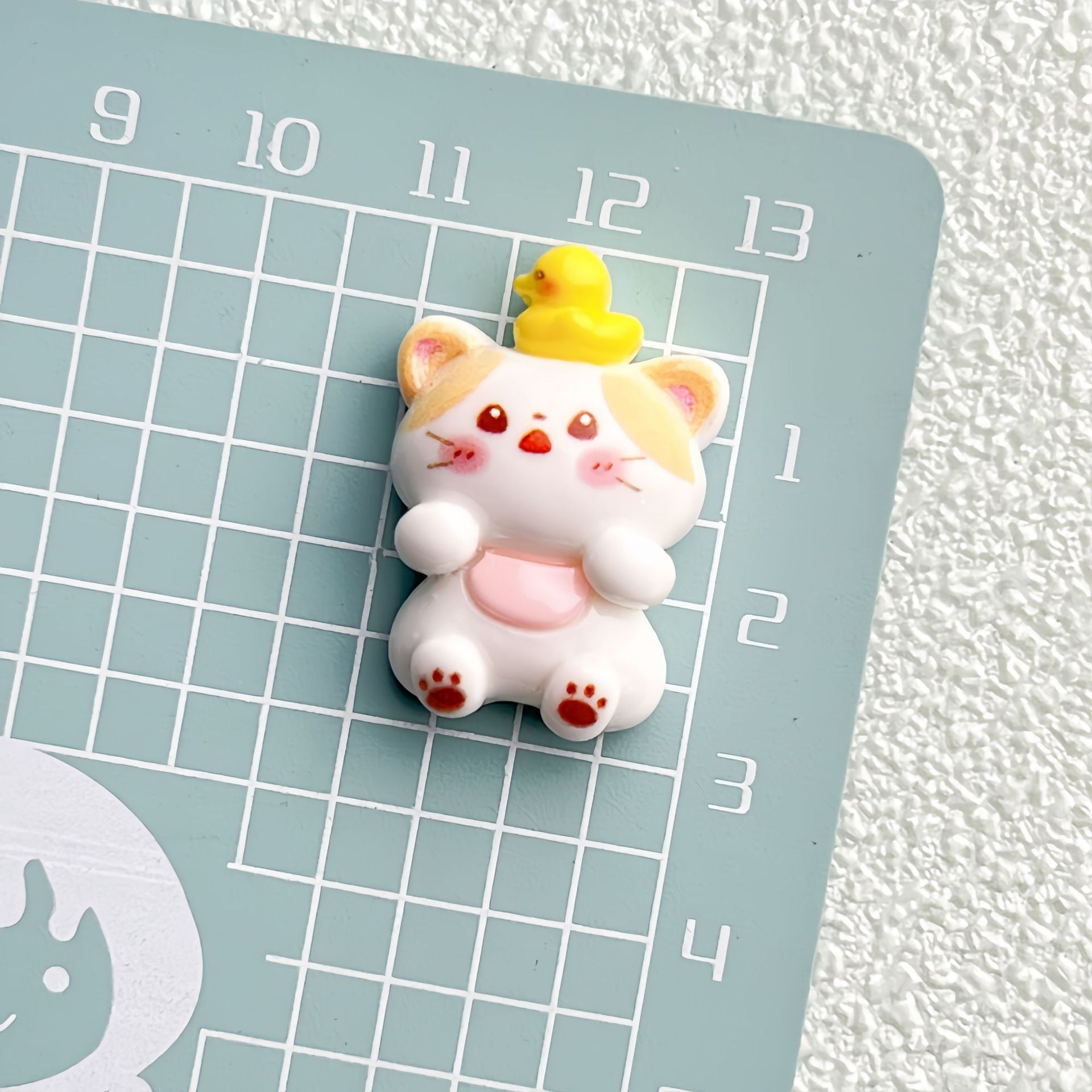 DIY Cute Little Cat Charms Accessories – Customizable Phone Case, Hairpin, Fridge Magnet & Keychain Set