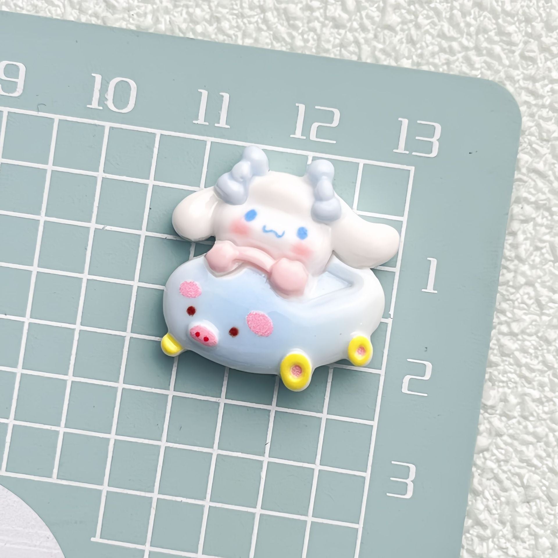 DIY Bumper Car Small Animal Charms Accessories – Customizable Phone Case, Hairpin, Fridge Magnet & Keychain Set