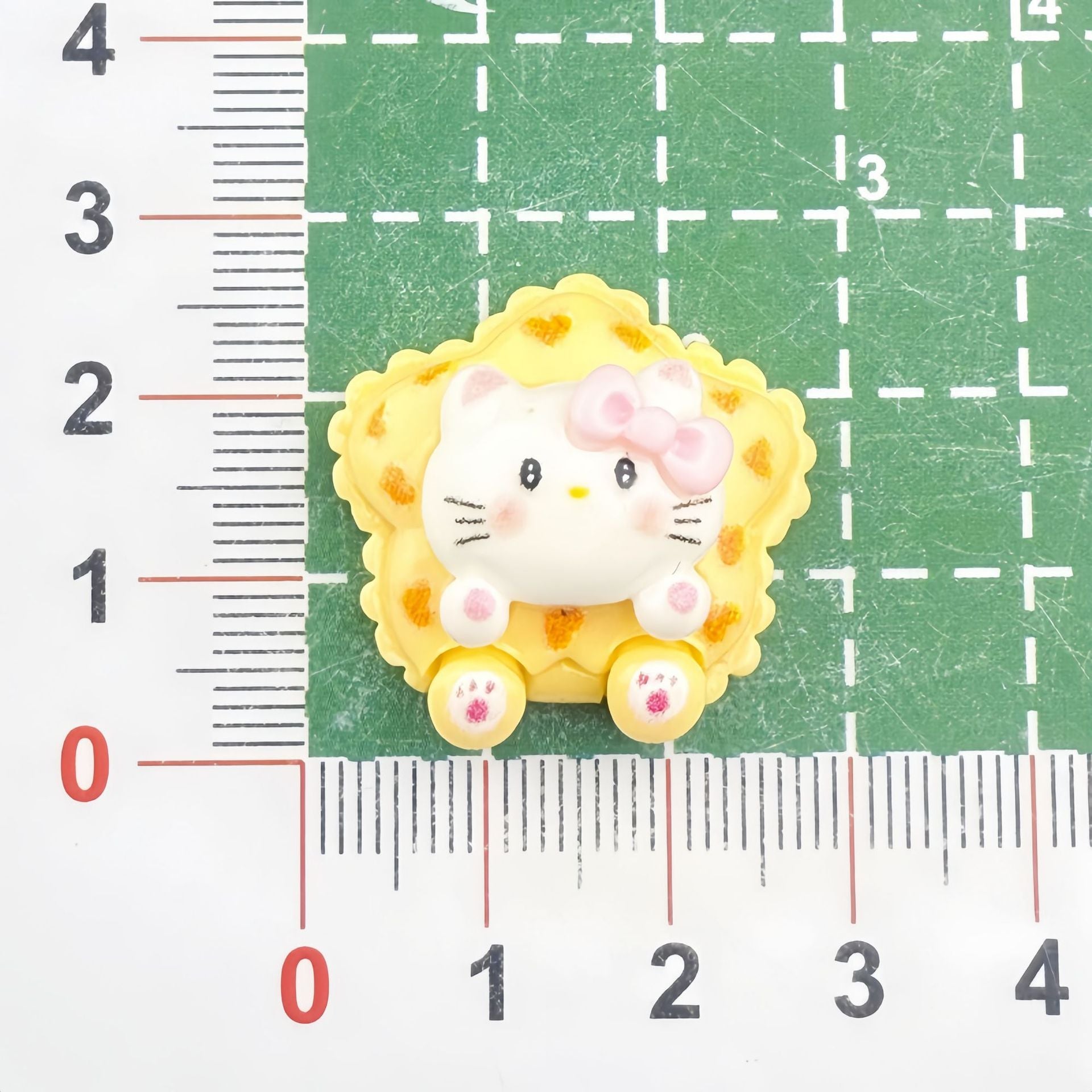 DIY Play Glossy Cat Dessert Charms Accessories – Customizable Phone Case, Hairpin, Fridge Magnet & Keychain Set