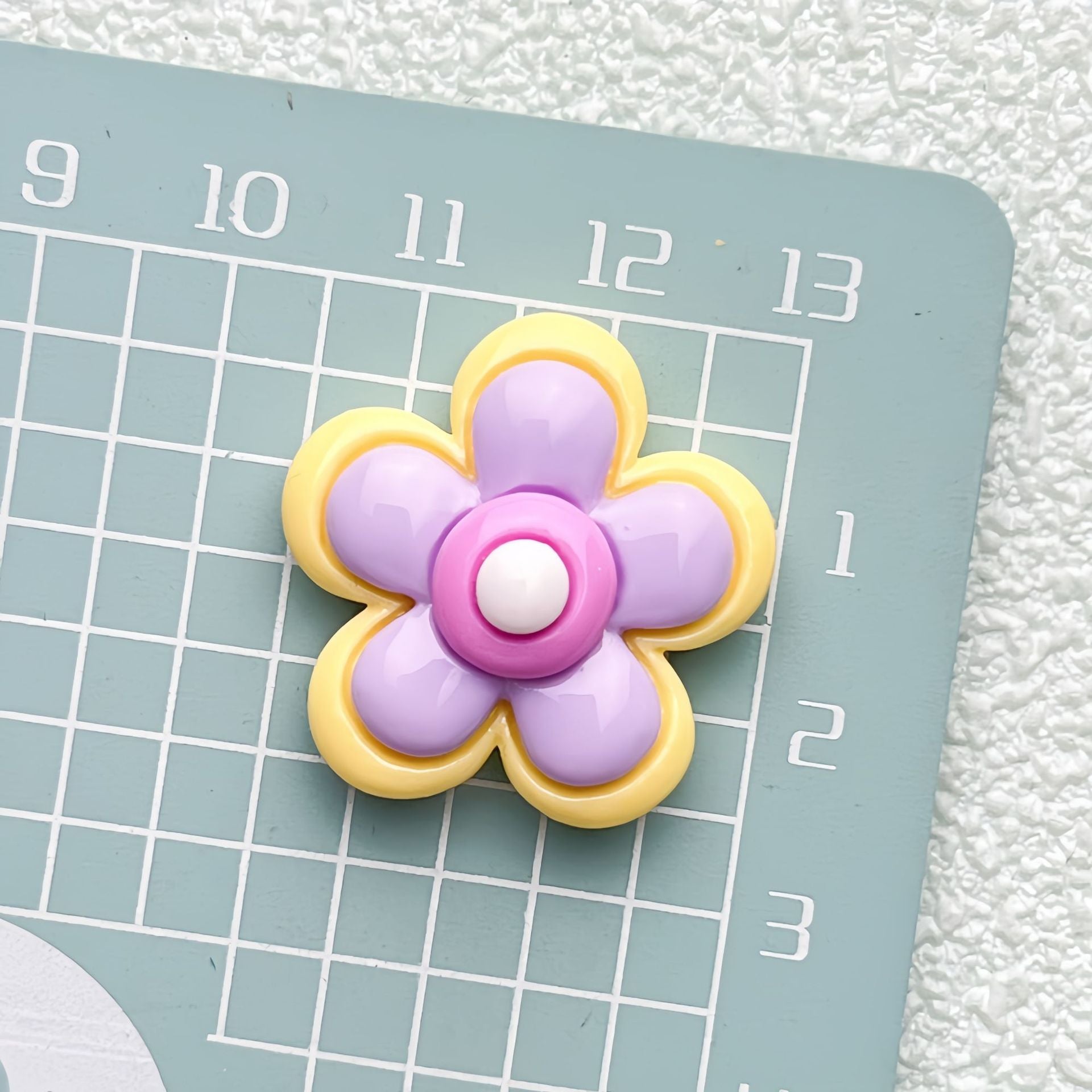 DIY Flower Charms Accessories – Customizable Phone Case, Hairpin, Fridge Magnet & Keychain Set