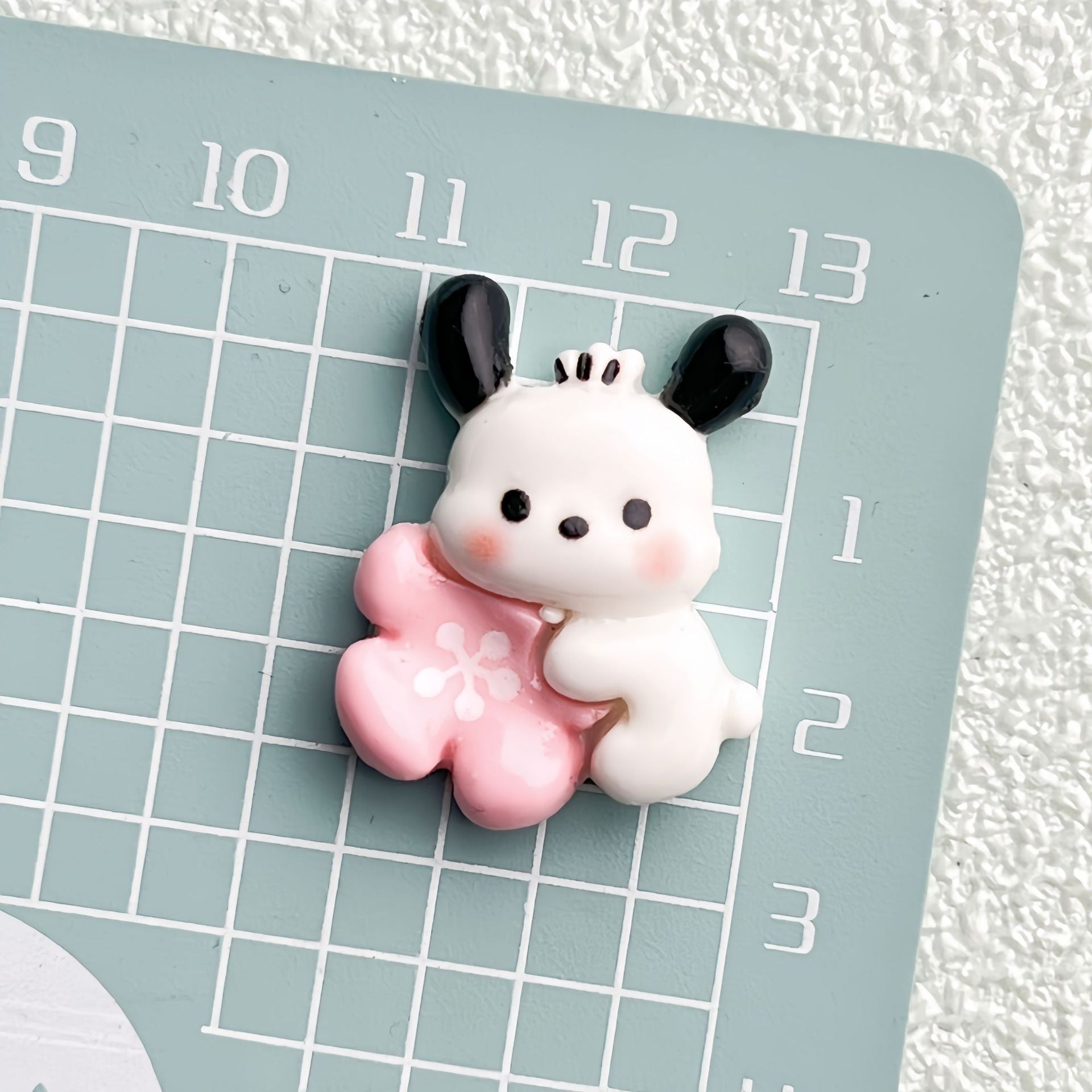 DIY Cute Sakura Sanrio Charms Accessories – Customizable Phone Case, Hairpin, Fridge Magnet & Keychain Set