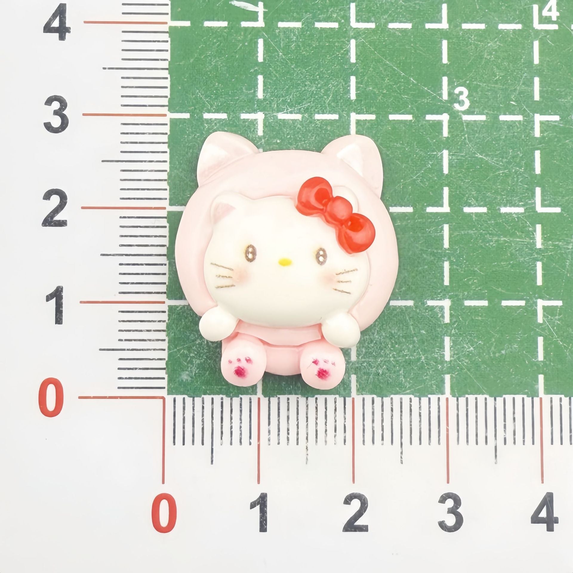 DIY Play Glossy Cat Dessert Charms Accessories – Customizable Phone Case, Hairpin, Fridge Magnet & Keychain Set