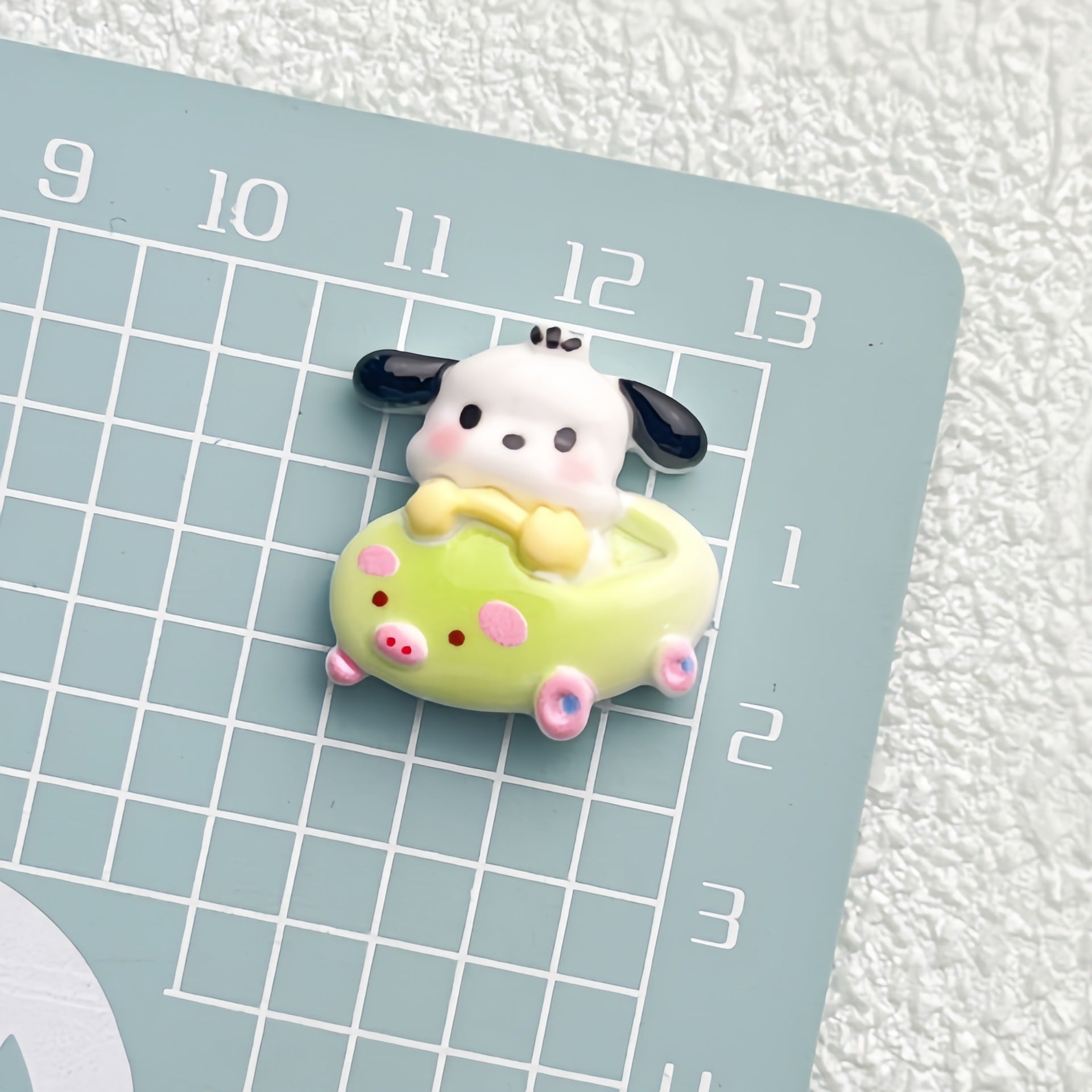 DIY Bumper Car Small Animal Charms Accessories – Customizable Phone Case, Hairpin, Fridge Magnet & Keychain Set