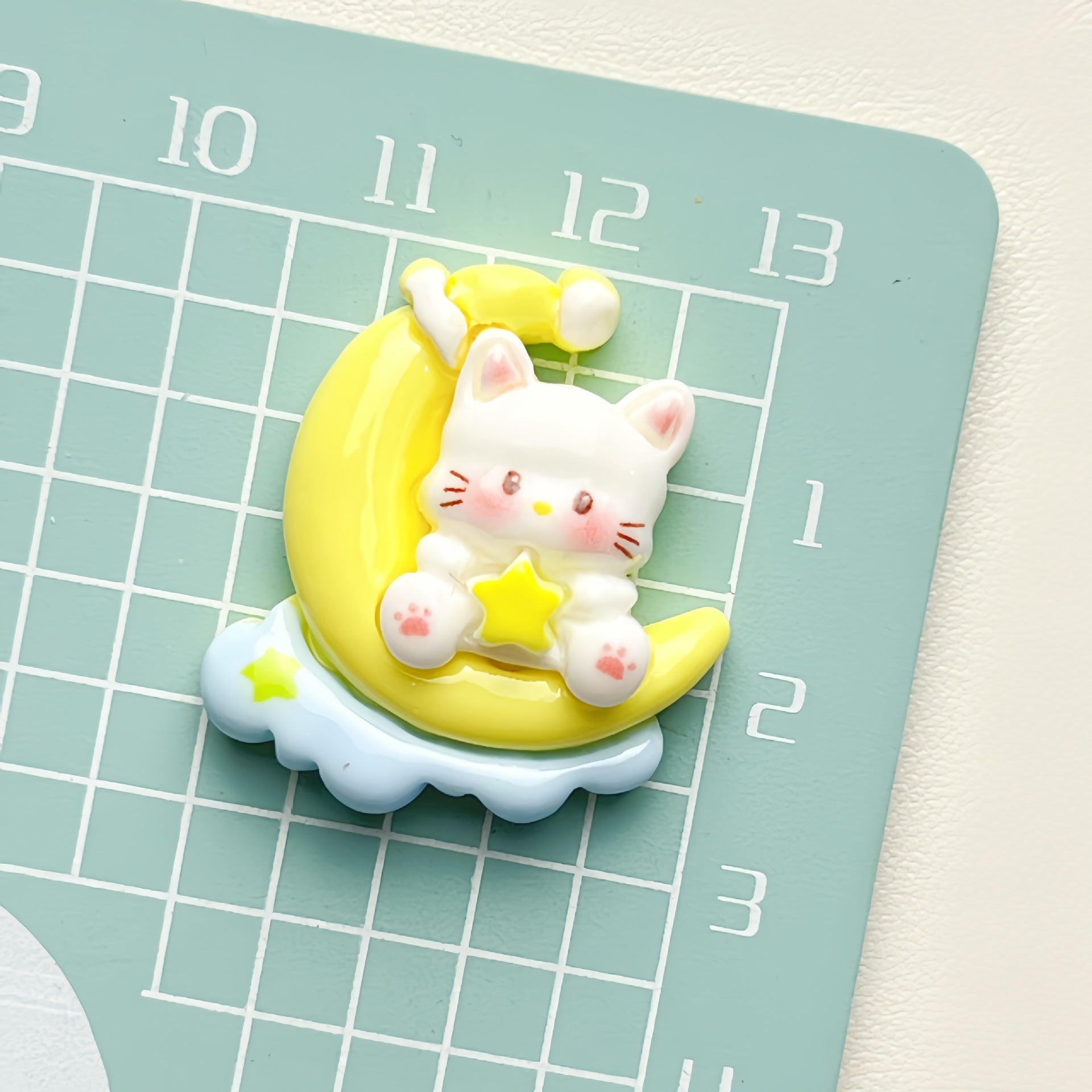 DIY Glossy Space Cat Charms Accessories – Customizable Phone Case, Hairpin, Fridge Magnet & Keychain Set