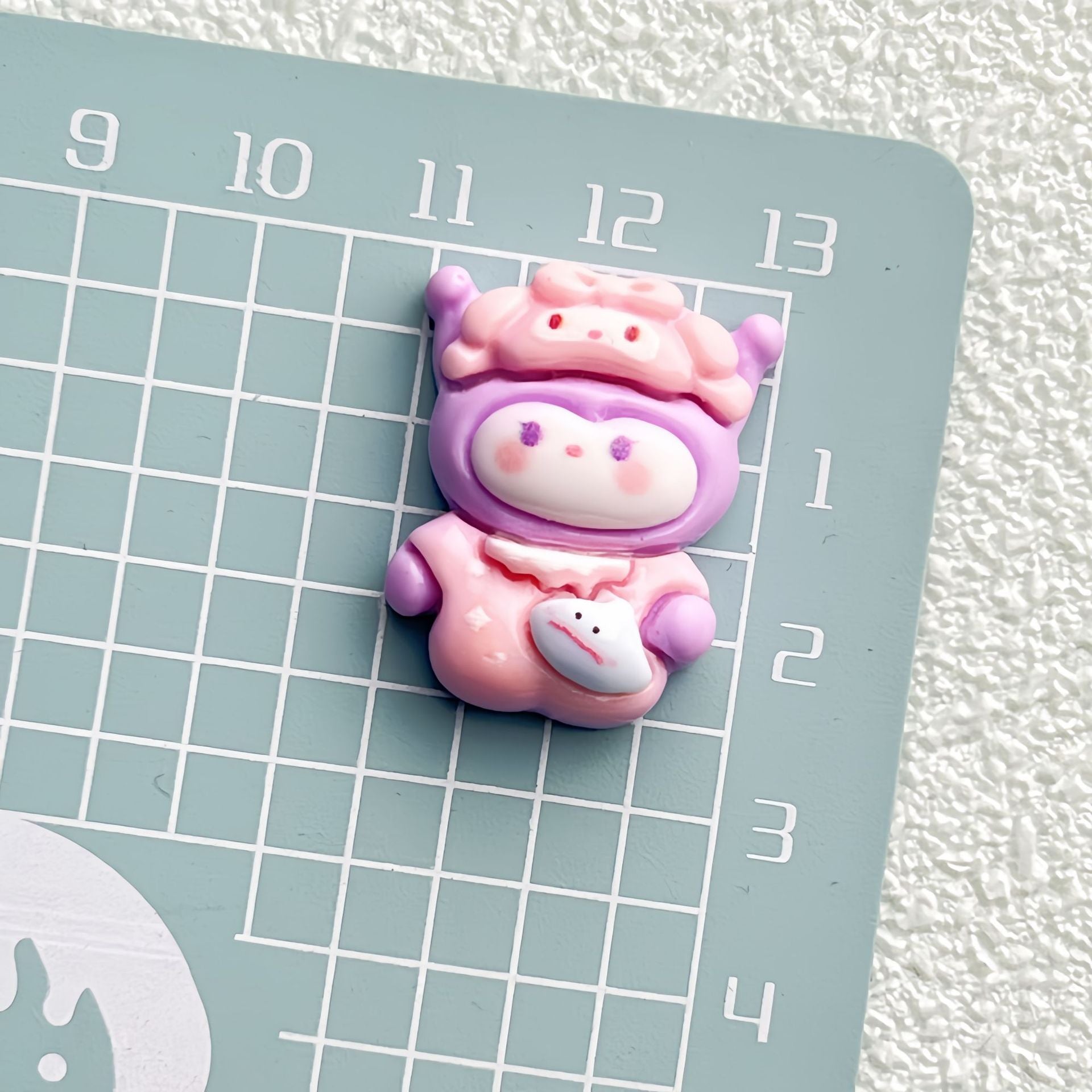 DIY Headband with Small Animals Charms Accessories – Customizable Phone Case, Hairpin, Fridge Magnet & Keychain Set