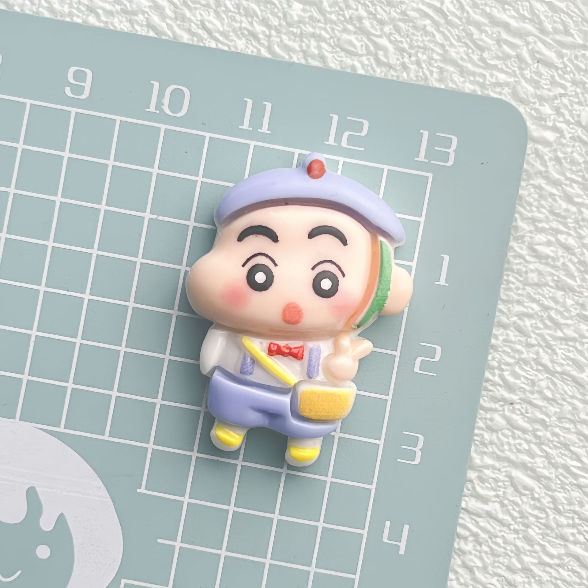 DIY Cross-dressing Shin-chan Charms Accessories – Customizable Phone Case, Hairpin, Fridge Magnet & Keychain Set