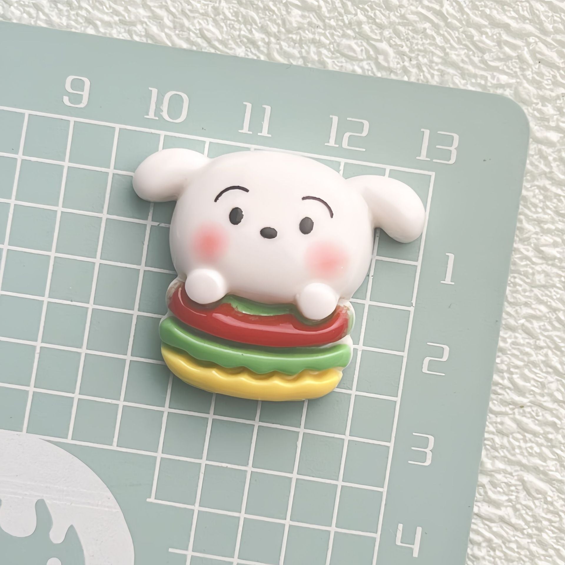 DIY Cross-dressing Shin-chan Charms Accessories – Customizable Phone Case, Hairpin, Fridge Magnet & Keychain Set