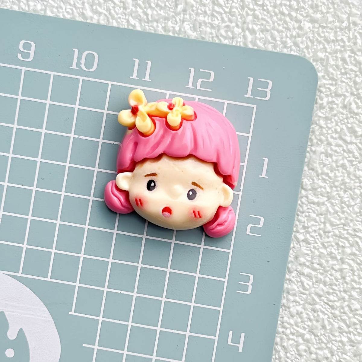 DIY Glossy Girl Head Charms Accessories – Customizable Phone Case, Hairpin, Fridge Magnet & Keychain Set