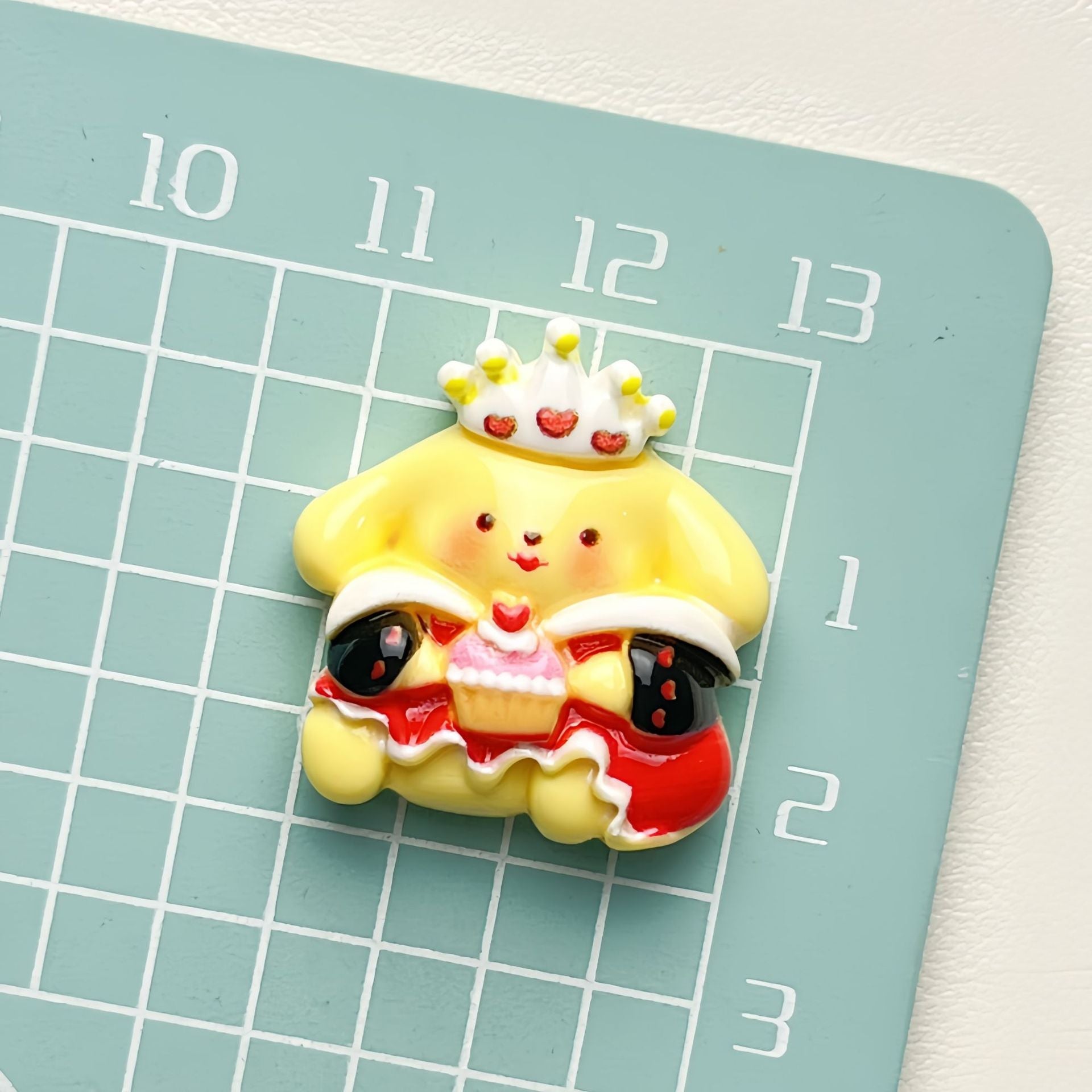 DIY  Sanrio Cream Glue Charms Accessories – Customizable Phone Case, Hairpin, Fridge Magnet & Keychain Set