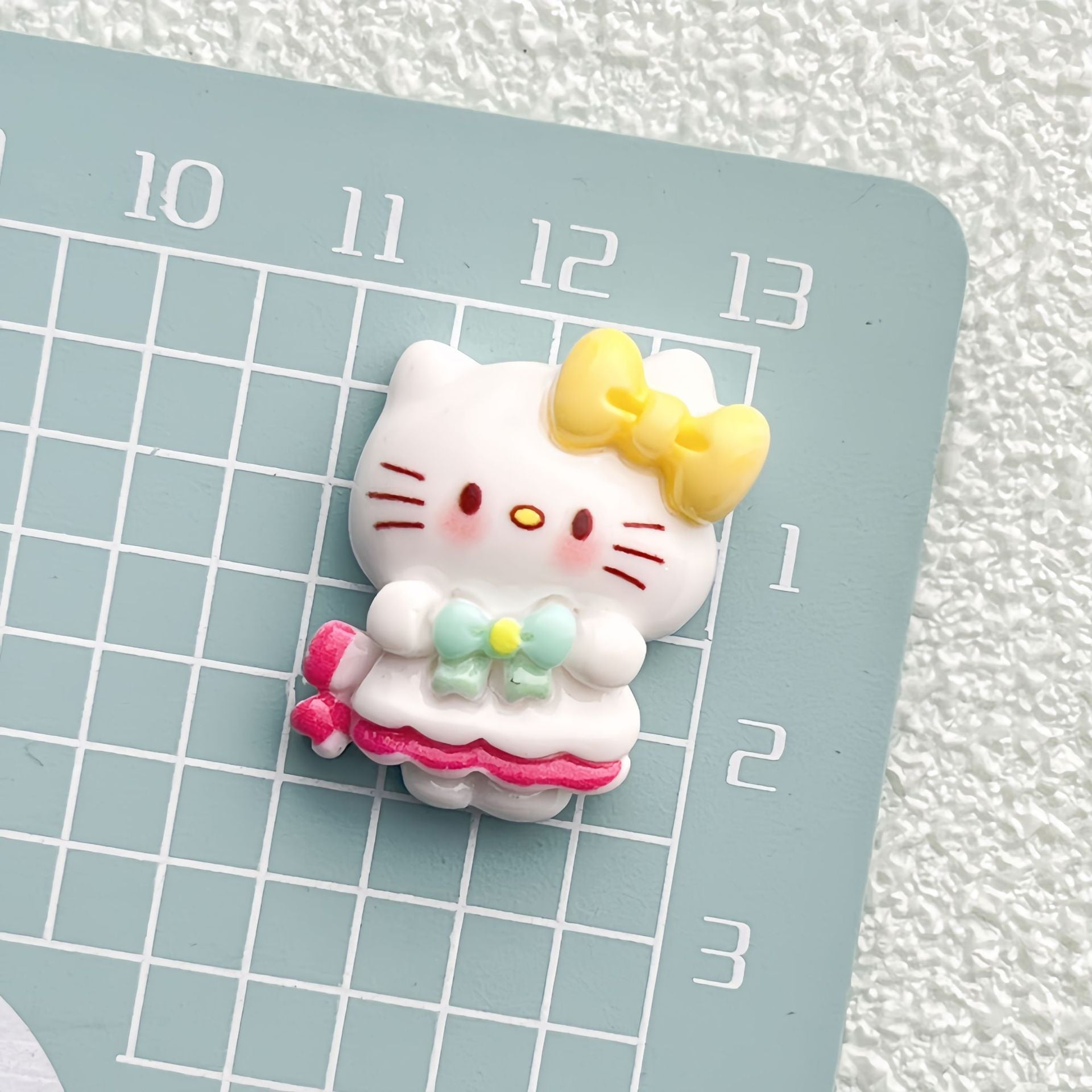 DIY Cat KT Cat  Charms Accessories – Customizable Phone Case, Hairpin, Fridge Magnet & Keychain Set