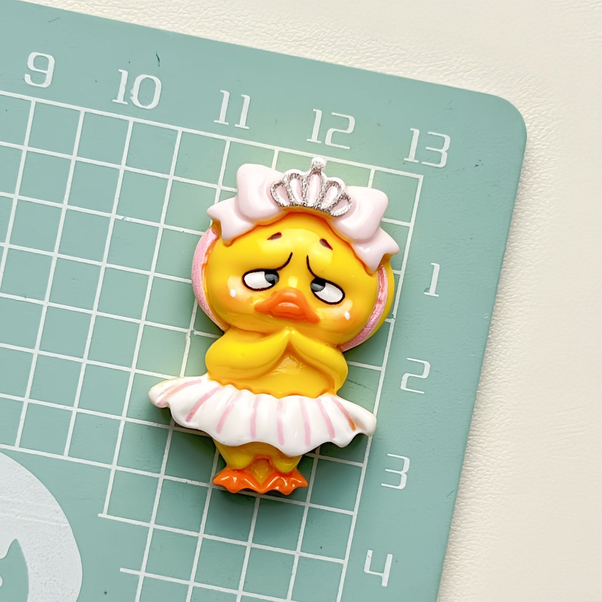 DIY Cute Duck Charms Accessories – Customizable Phone Case, Hairpin, Fridge Magnet & Keychain Set