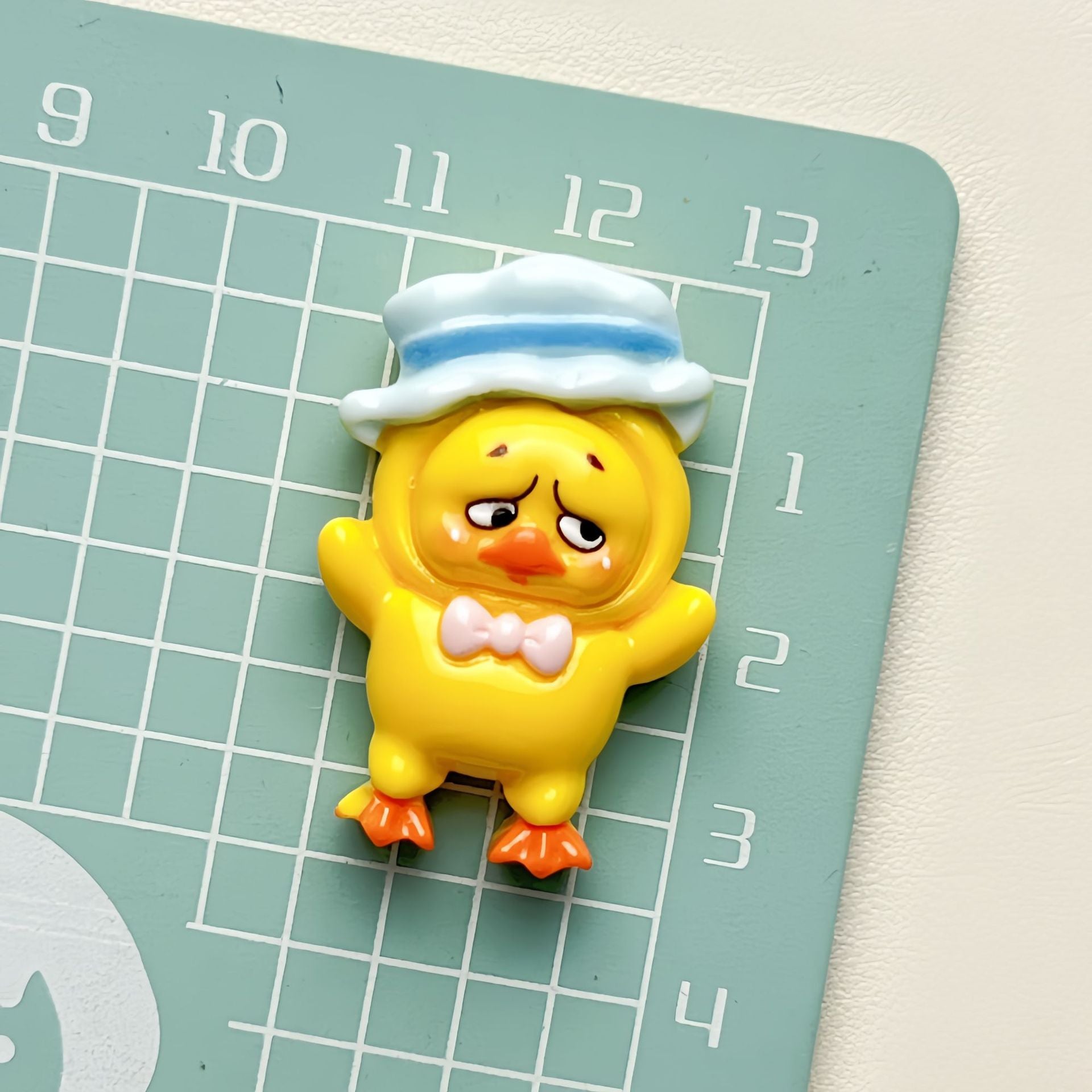 DIY Cute Duck Charms Accessories – Customizable Phone Case, Hairpin, Fridge Magnet & Keychain Set