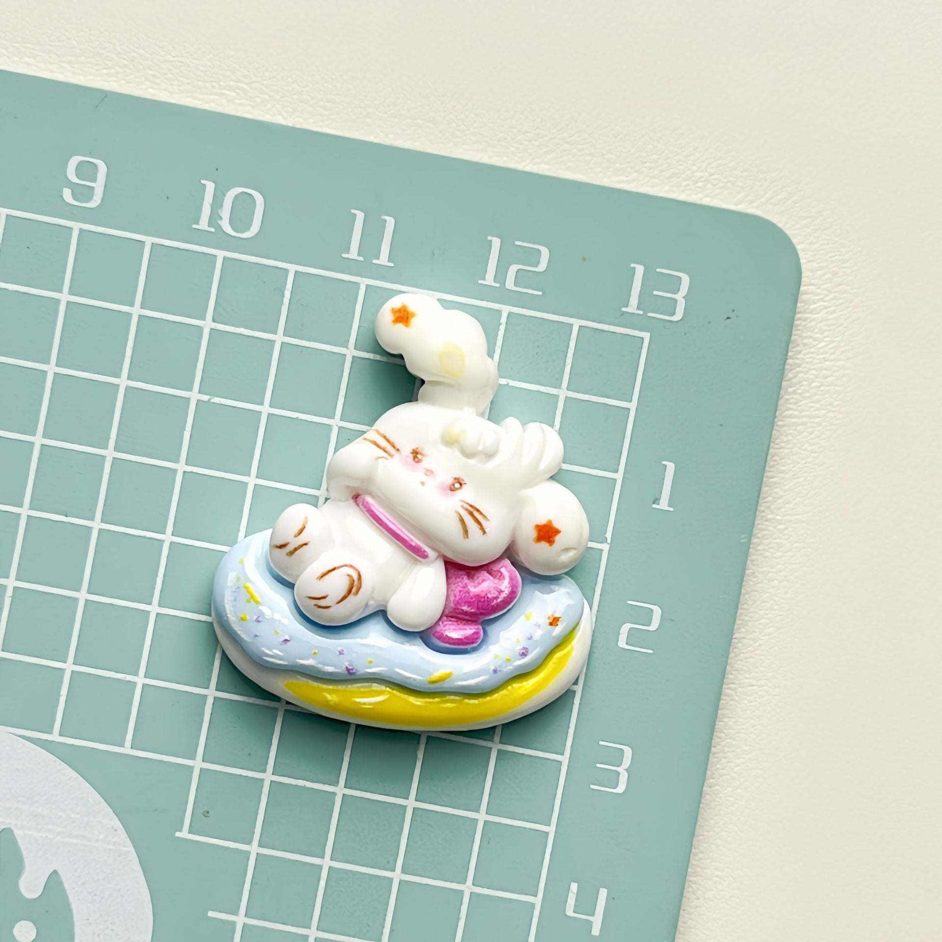 DIY  Kitten Charms Accessories – Customizable Phone Case, Hairpin, Fridge Magnet & Keychain Set