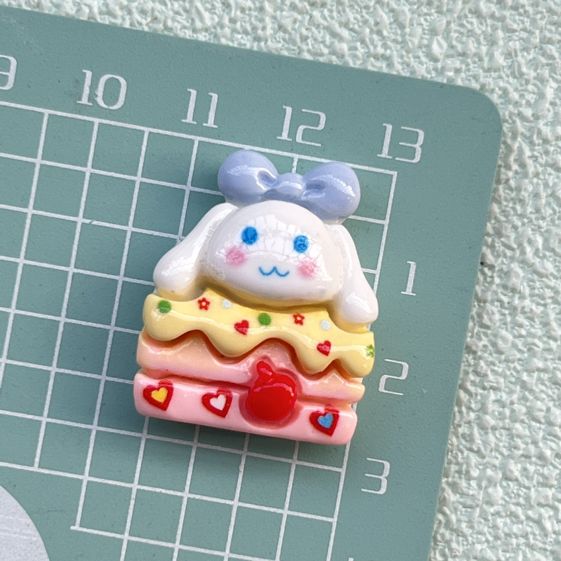 DIY Animal Cake Food Play Charms Accessories – Customizable Phone Case, Hairpin, Fridge Magnet & Keychain Set